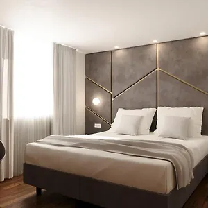 https://home-at-luxury-navona-suites.it-romehotels.com